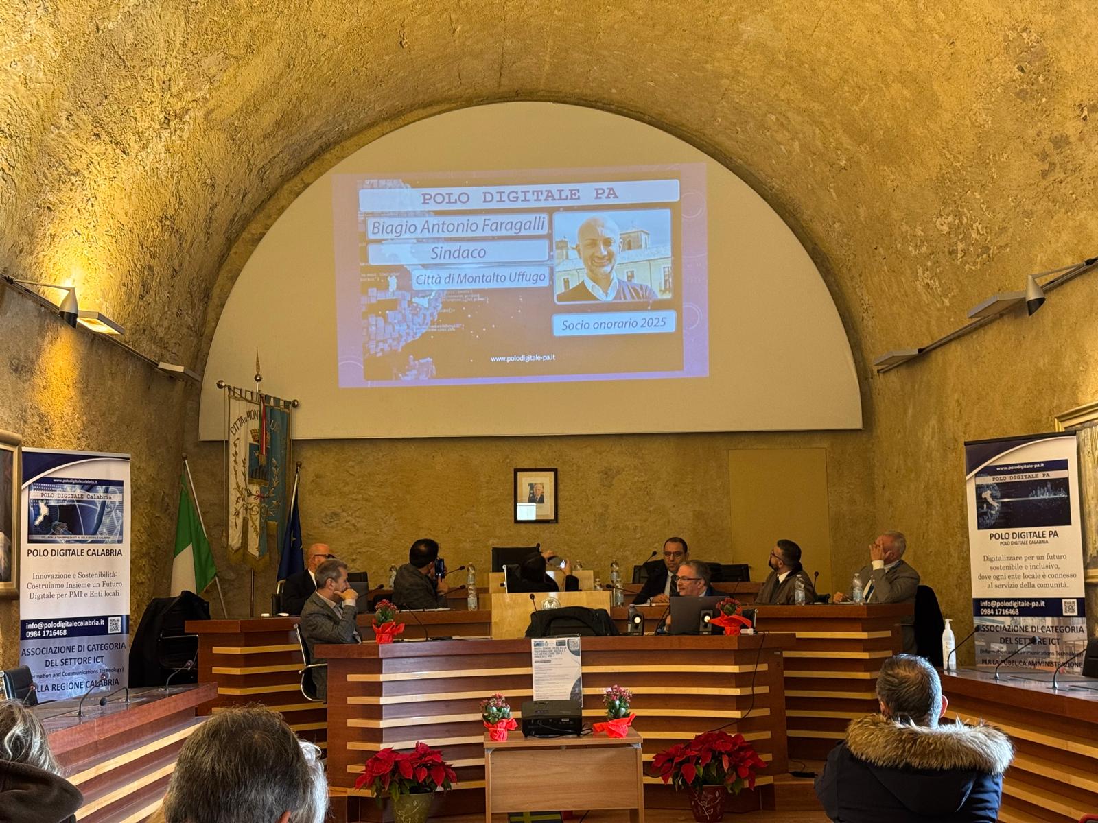 Montalto Uffugo Pioniere della Sperimentazione del Polo Digitale PA: Il Sindaco Riceve il Primo Tesserino come Socio Onorario per l’Anno 2025 dal Presidente Emilio De Rango.